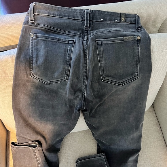 7 for All Mankind High Waisted Skinny Jeans. Size 27 - Picture 4 of 4